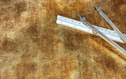 Revêtement adhésif Cover Styl métal or antique, finition vieillie et prestigieuse