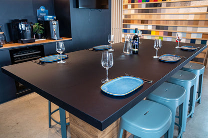 Film adhésif Cover Styl noir mat, format extra large pour murs et mobilier