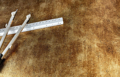 Revêtement adhésif Cover Styl métal or antique, finition vieillie et prestigieuse