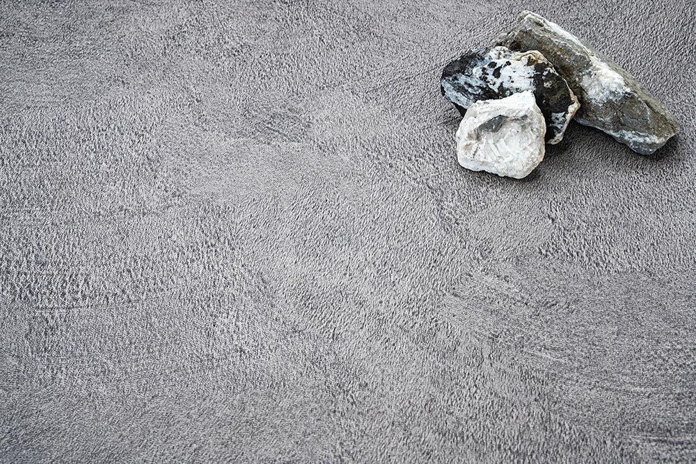Film adhésif décoratif effet béton ciré brut foncé texturé Cover Styl NE26 pour rénovation meuble mur et cuisine

