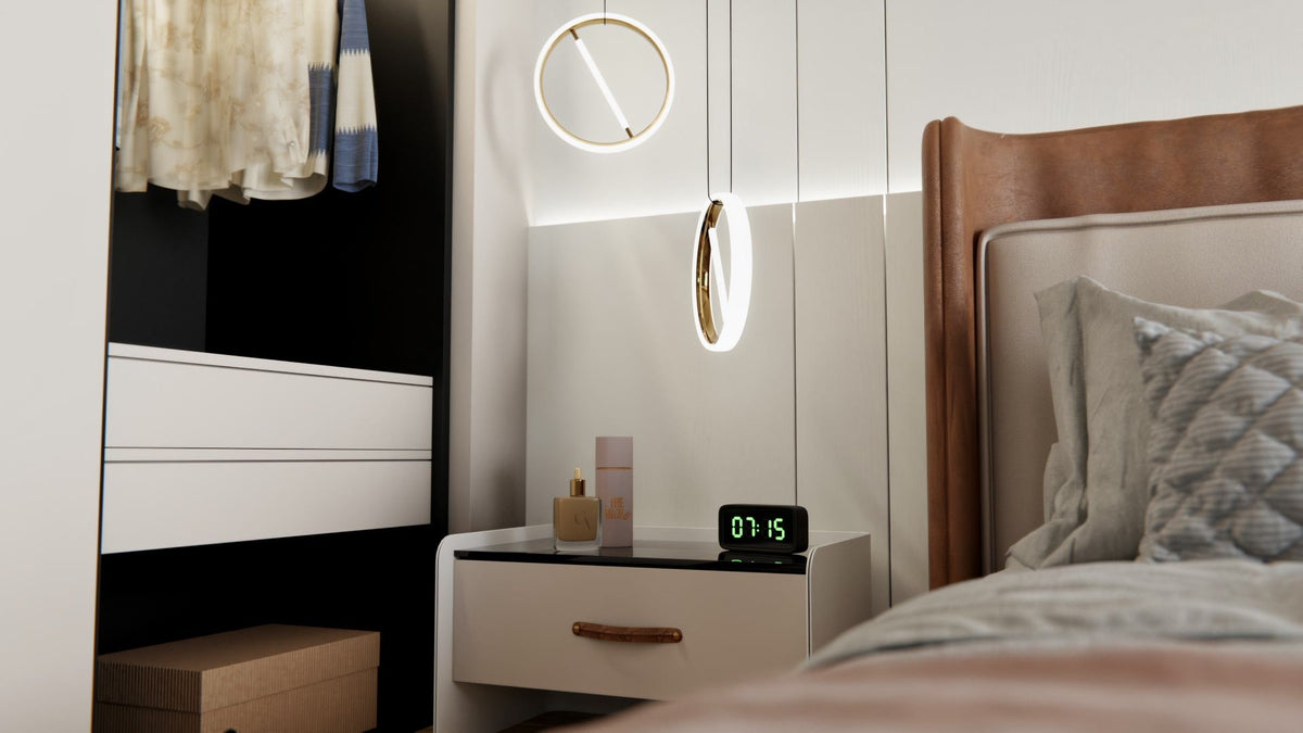 Film adhésif cover styl effet bois blanc cassé J17 posé sur meuble de chambre à coucher
