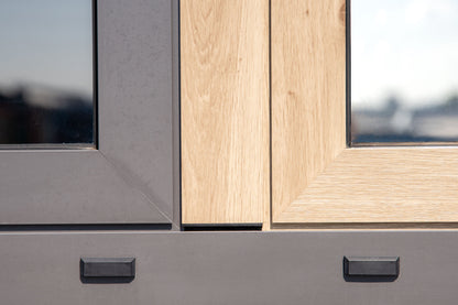 Film adhésif décoratif extérieur effet bois érable noueux clair Cover Styl EXT-Z18 pour rénovation de façade, porte extérieure et mobilier outdoor.